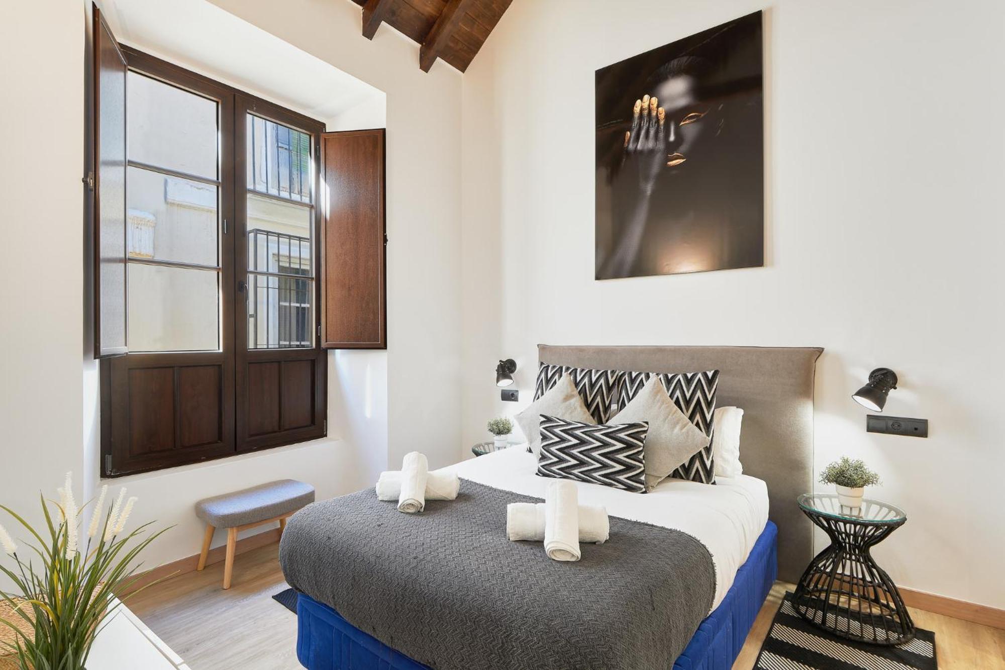 Martires Malaga Centro Apartment ภายนอก รูปภาพ