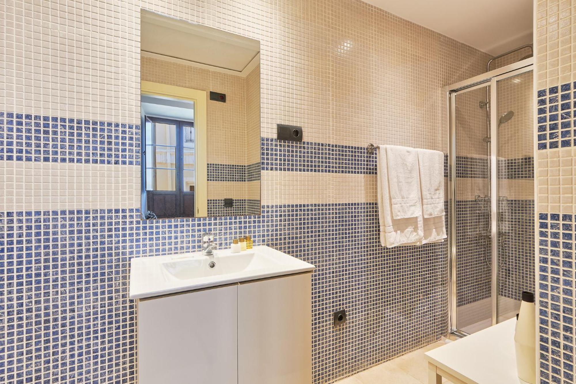 Martires Malaga Centro Apartment ภายนอก รูปภาพ