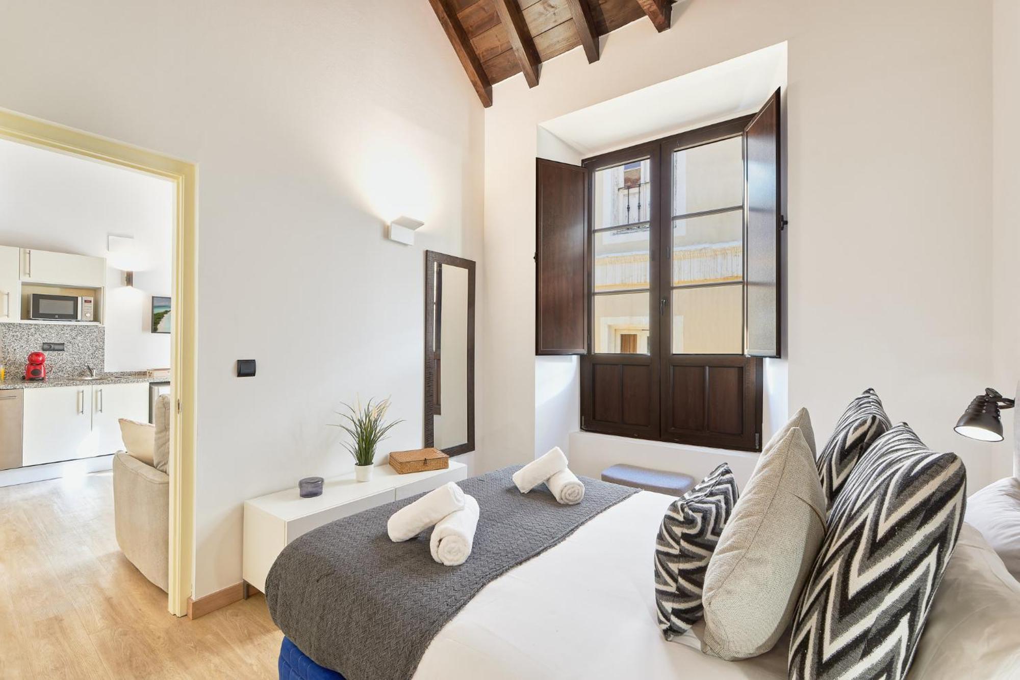 Martires Malaga Centro Apartment ภายนอก รูปภาพ